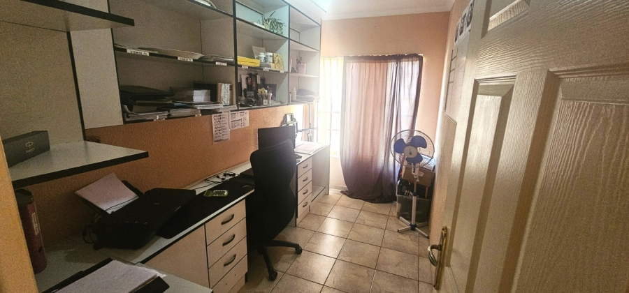 To Let 3 Bedroom Property for Rent in Protea Park North West